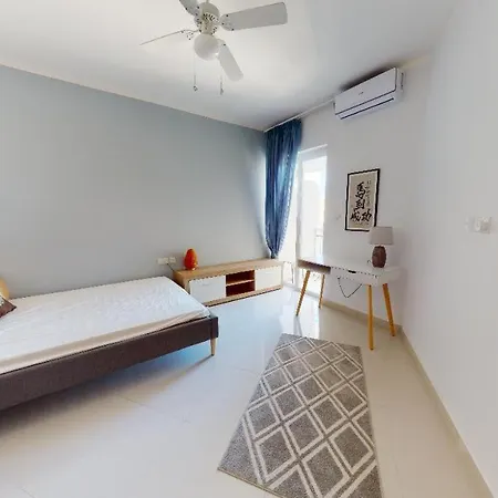 Modern 3-bedroom In Qawra * San Pawl il-Baħar
